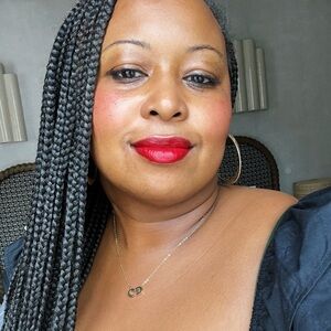 Meet your Posher, Christa